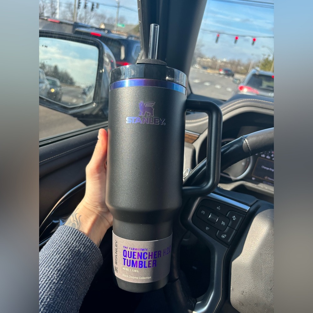 Stanley 40 oz chroma limited edition